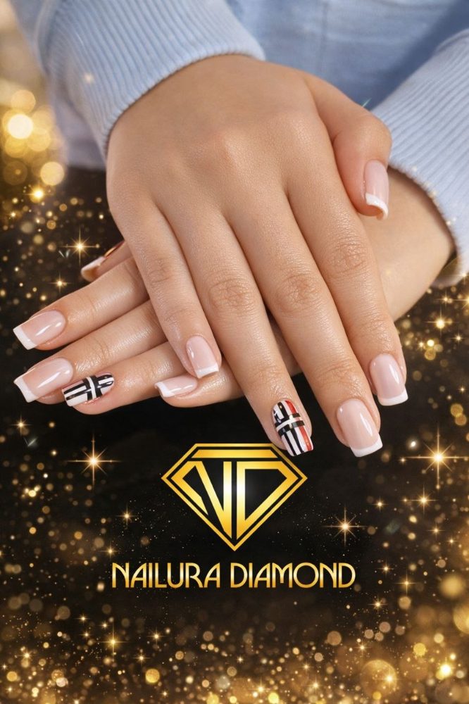 Golden Glow gold chrome nails at Nailura Diamond