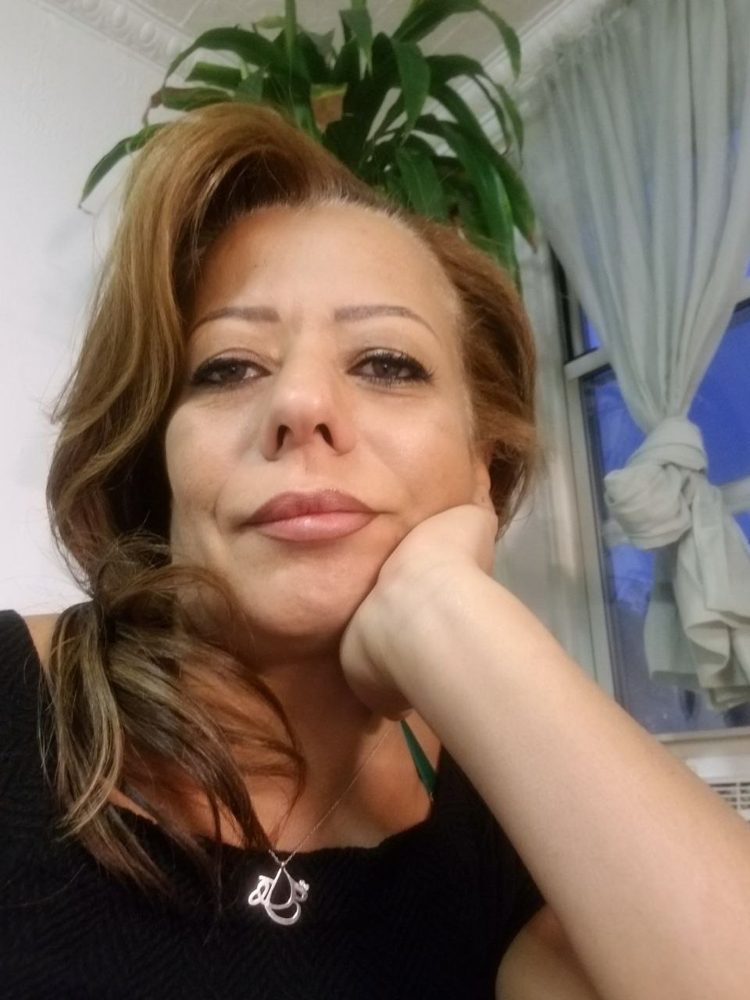 Hela, nail artist and owner of Nailura Diamond, La Marsa Tunis