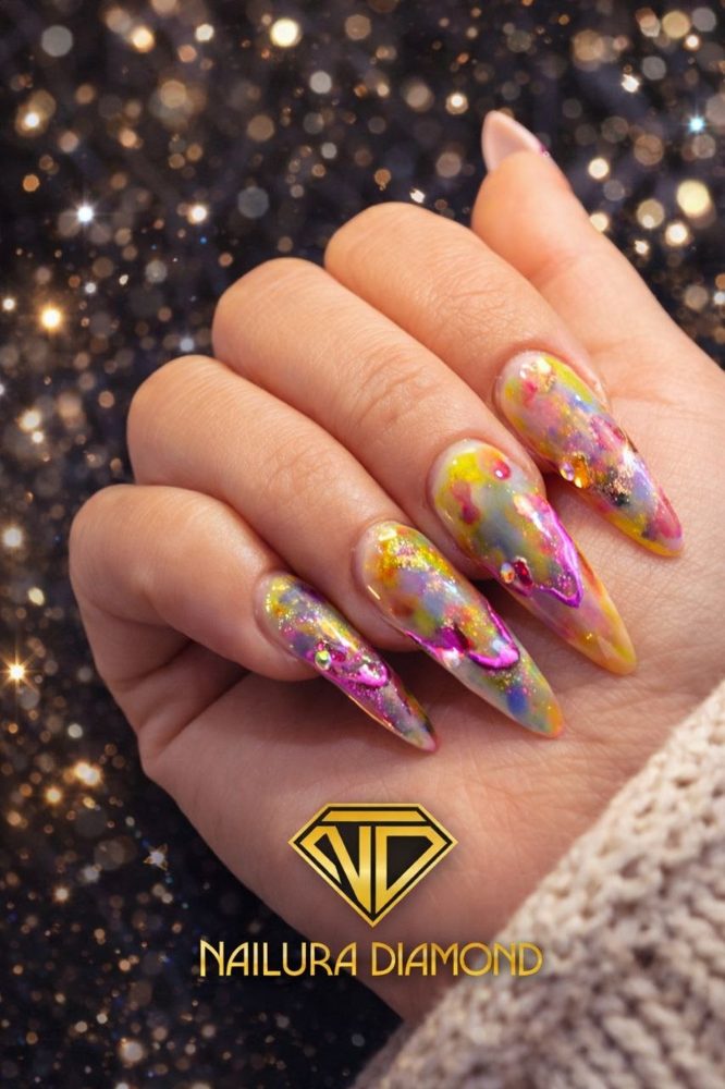Chrome nails at Nailura Diamond